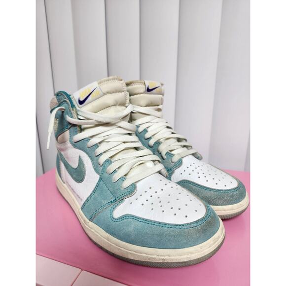 Size 10- Jordan 1 Retro OG High Turbo Green 555088-311‎ - Picture 5 of 9